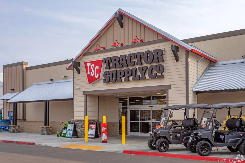 radar-net-lease-Tractor_Supply-3